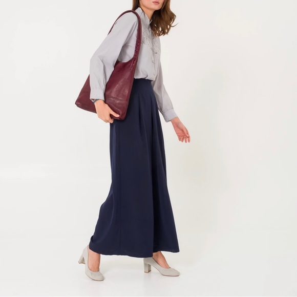 Club Monaco Pleated Wide Leg Cropped Pants - Picture 2 of 8